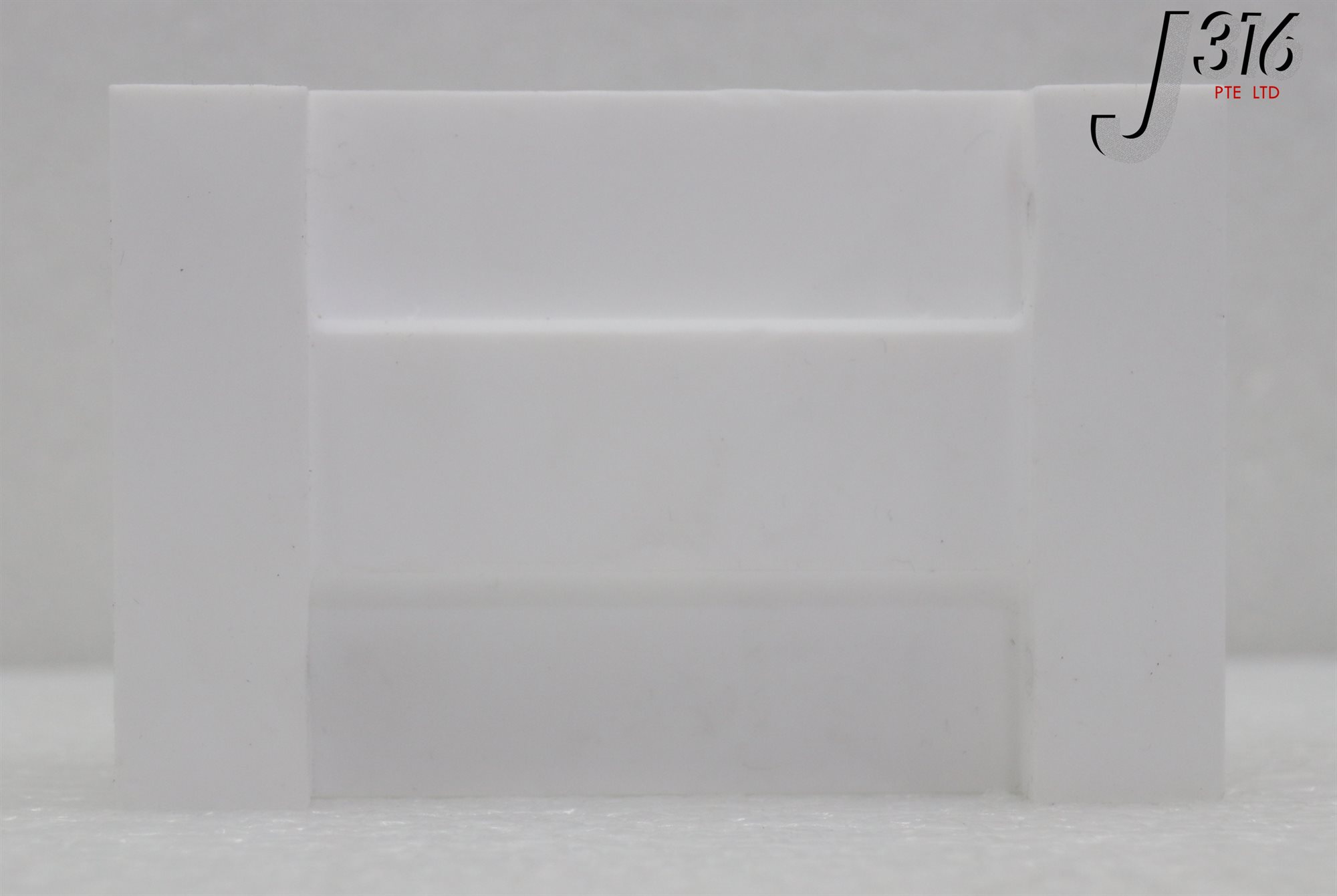 34805 APPLIED MATERIALS MANIFOLD, TEFLON FEED THRU, LID, CH PRDC